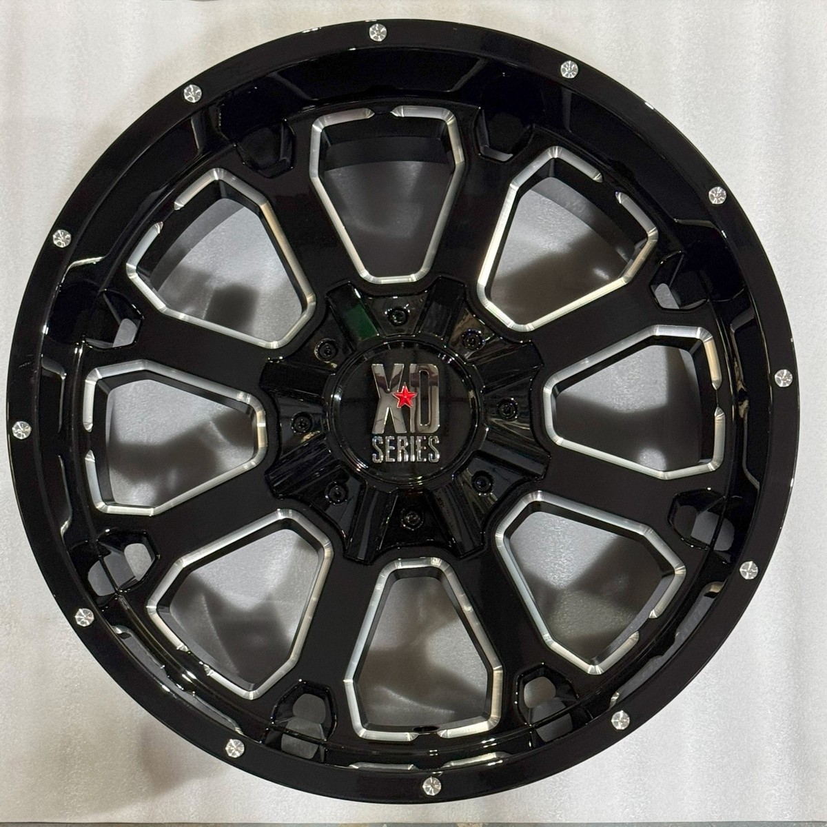 XD82529067300 / XD Series XD825 Buck 25 20x9 6x135 / 6x5.5 0mm BL1