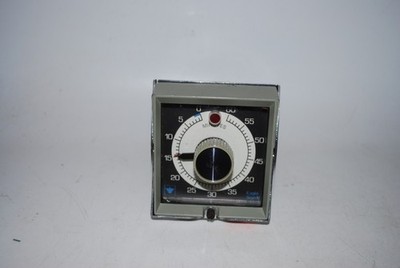 Eagle Signal Cycl Flex Electromechanical Timer 0 5 Min 0 50 Used