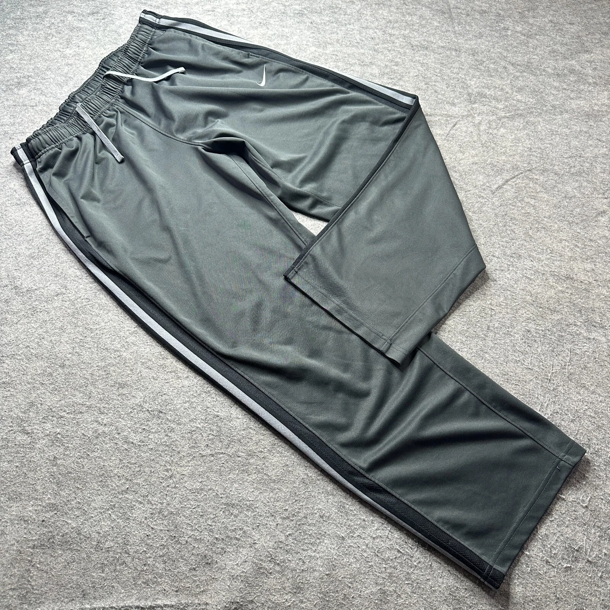Nike train hotsell poly track pants