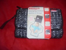 Skidaddle by Skip Hop Black White All in One Changing Station