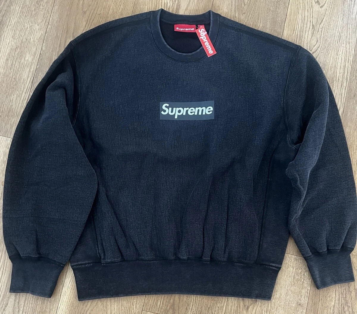 Sweat BOGO col rond lavé logo Supreme Box noir moyen