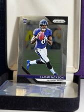 2018 Panini Prizm #212 Lamar Jackson Rookie Card. rookie card picture