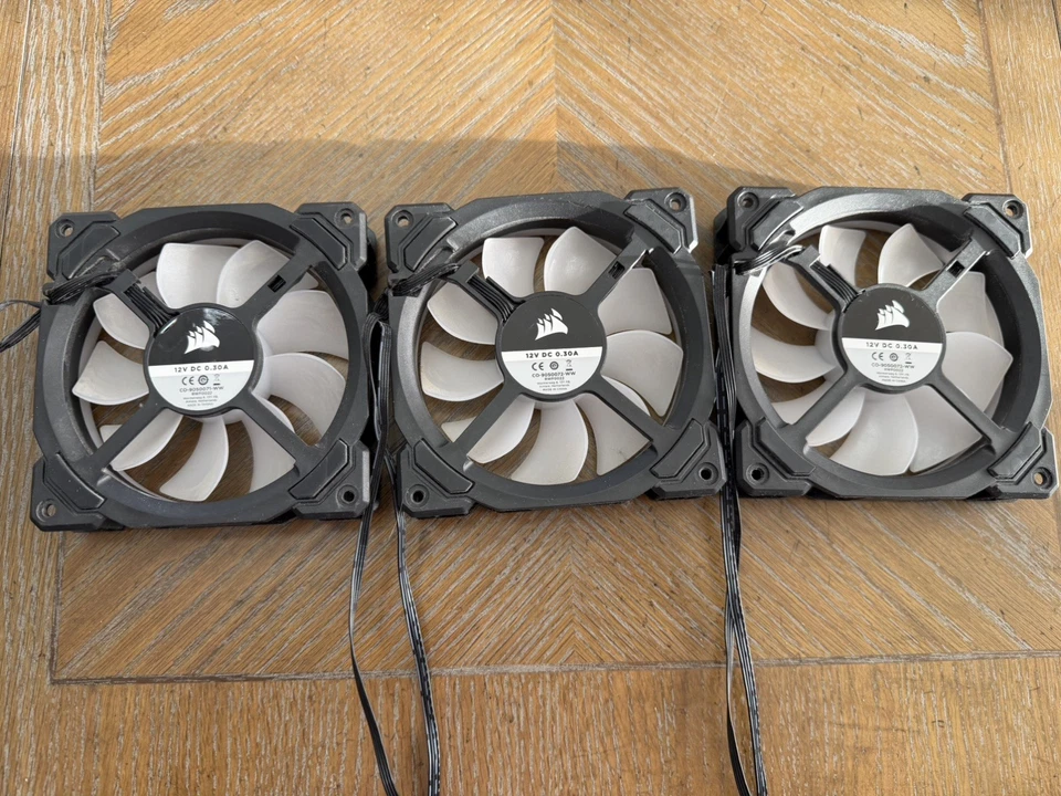 Ventilador de caja Corsair LL120 120 mm doble LL RGB LED PWM - CO9050071WW PAQUETE DE 3  Foto 3 de 3