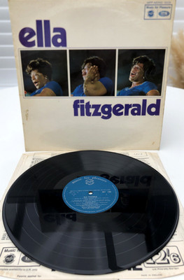 ELLA FITZGERALD- WITH  THE LOU LEVY TRIO MFP 1203 1966 VINYL LP VG+ play graded