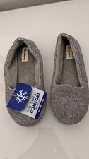Dearfoams Womens Gray Memory Foam Slippers No Sweat Comfort Knit 7-8 NWT