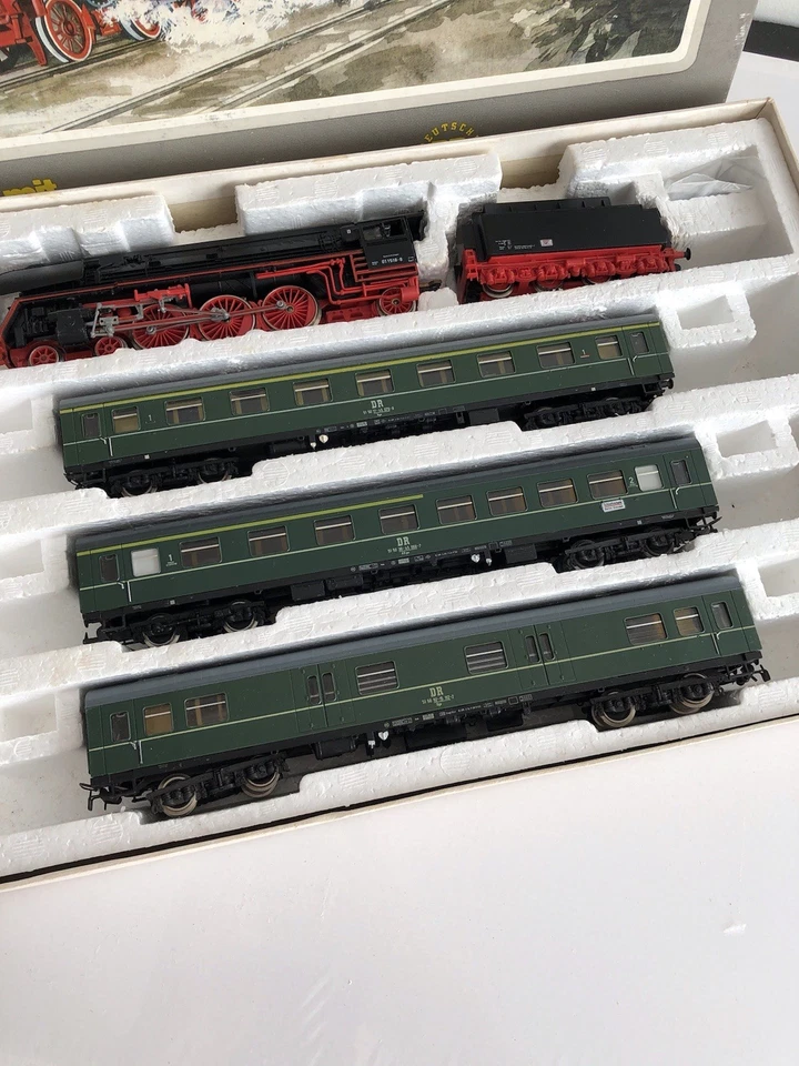 Piko HO coffret Br 01. 5 avec 3 voitures voyageurs en BO . - Photo 3/3