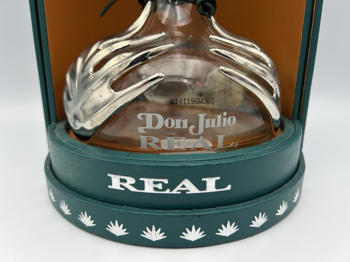 Don Julio REAL テキーラ　空き瓶　箱 Tequila Añejo Don Julio Real Empty Bottle with Rotating case | eBay