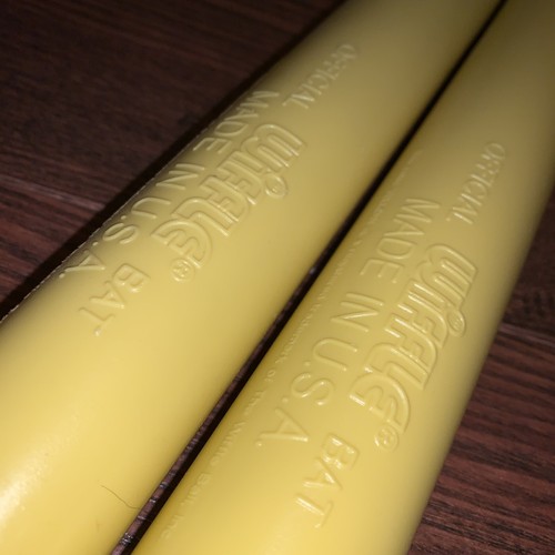 (2) Official Wiffle Bats Set Lot for Ball Toss Game Original Yellow Made in USA - Bild 2 von 5