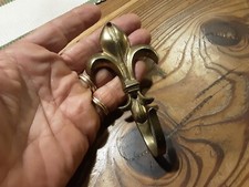 BELLISSIMO ATTACCAPANNI IN OTTONE UNICA FUSIONE DIMENSIONI 11,5X6,5X3,5