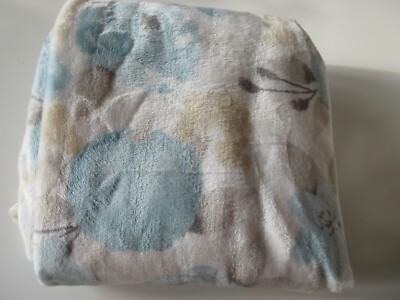 Harvest Collection 70'' x 50'' Soft Plush Comfort Fashion Throw New With Tag