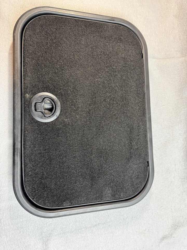 2011-2020 道奇 Journey 地板存储箱盖盖后 2 排脚垫 原始设备制造商 — 第 2/4 张图片