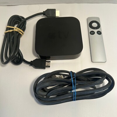 Apple TV 3rd Generation Digital HD Media Streamer A1469 . Remote HDMI Cable.