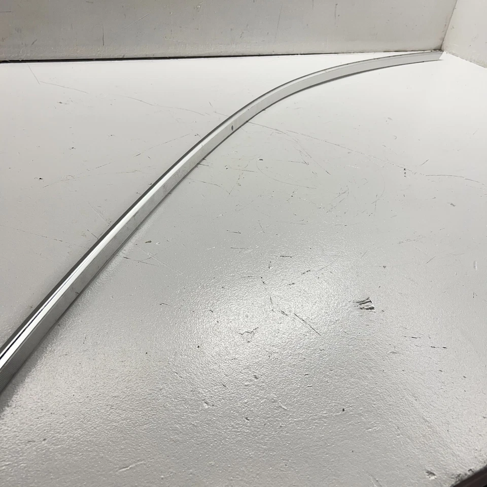 2011-2016 AUDI A8 QUATTRO ПРАВЫЙ ПАССАЖИРСКИЙ ВНЕШНИЙ РЕЛЬСОВЫЙ КОРПУС МОЛДИНГ ПОЛОСКА OEM - Изображение 2 из 4