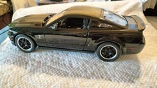 Welly (Black Bandit) 1:24 2007 Ford Shelby GT-500 Lmtd. #0702 *Ghost Stripes