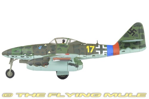 Corgi 1:72 Me 262A Luftwaffe JG 7 Nowotny Yellow 17 - Picture 6 of 8