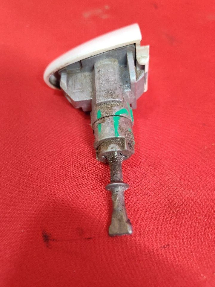 Kia Optima 2012 2013 construido en EE. UU. Juego de tapa de manija de puerta del conductor delantero izquierdo blanco como la nieve Foto 4 de 4