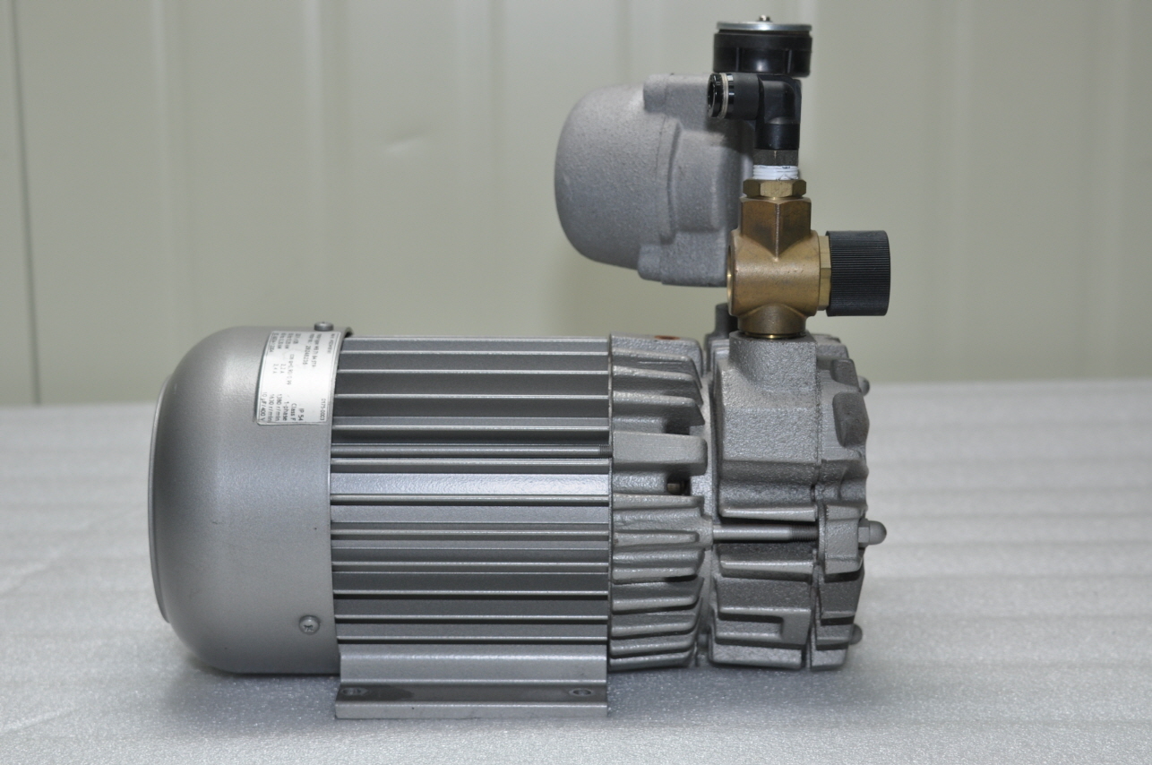 BECKER OIL LESS VACUUM PUMP D42279, VT3.6/08, 230V, 300W, 7.2m³/h