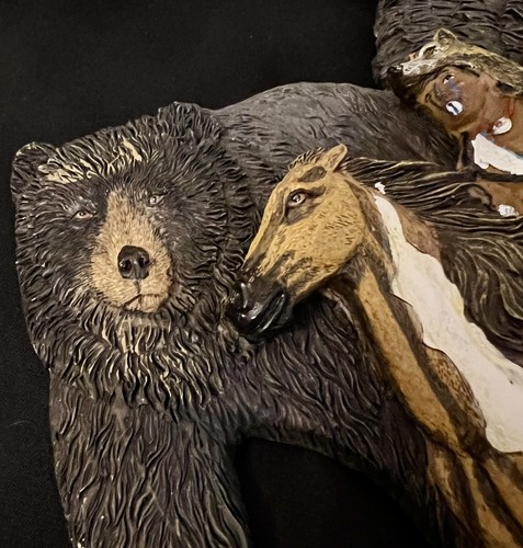 2 Wall Displays Of An Indian Warrior & The Spirit Of The Bear & Buffalo Decor 3D - Picture 8 of 13