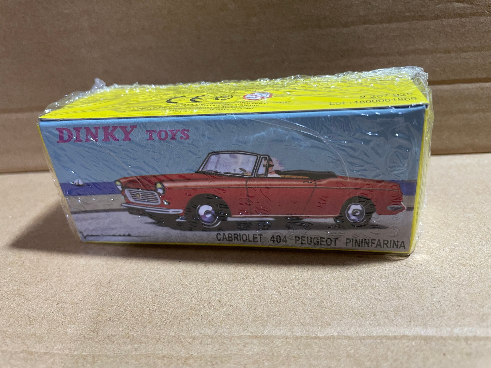 Dinky 528, Peugeot 404 Cabriolet - Free Price Guide & Review