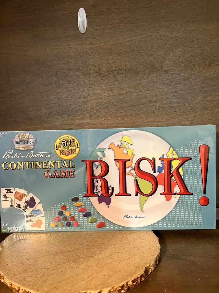 2008 Parker Brothers Inc Risk Continental Game Family Game Vintage NEW SEALED - Image 2 of 4