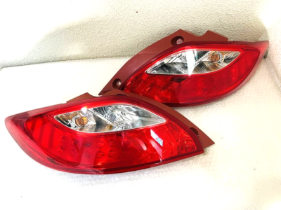 Mazda Demio DE3FS DE5FS Tail Lights Rear Lamps set JDM | eBay