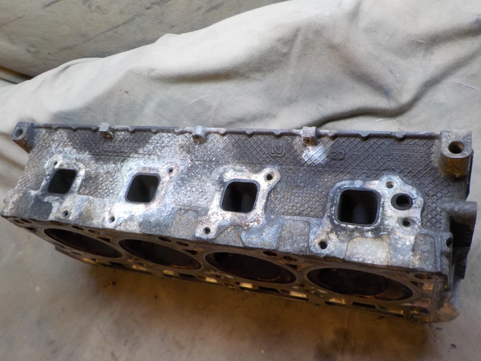 03-05 Dodge Ram 1500 2500 3500 5.7 Hemi cylinder head w 59k miles # 53021616AJ Foto 4 de 4