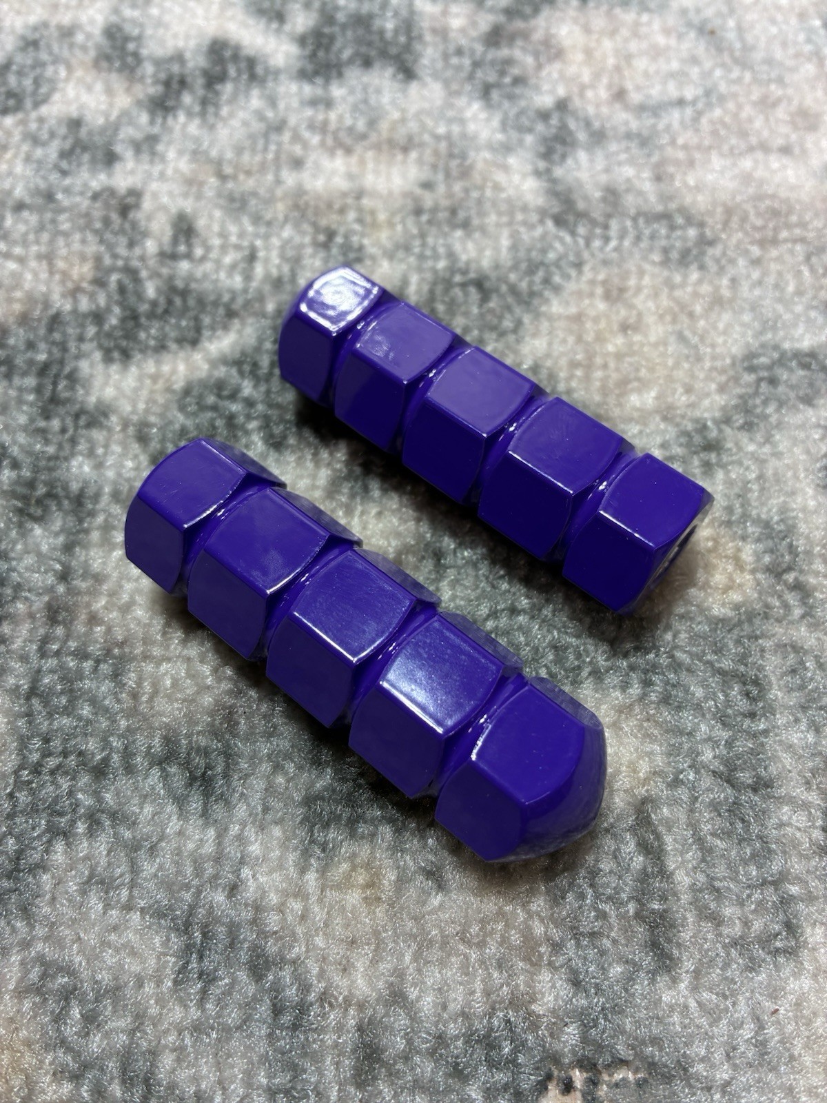 Old School Hard Luck BMX Pegs Solid 26t 3/8's Axle Bullet Grape Ape