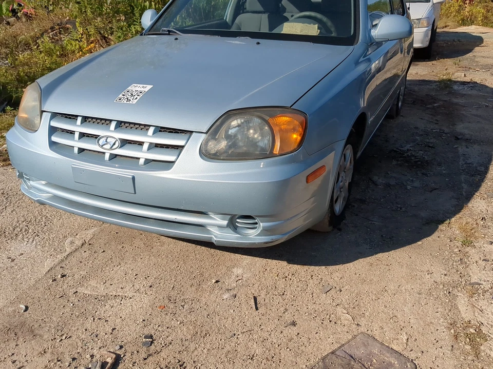 2003-2006 Hyundai Accent Front Bumper - Oem C5PA3 Foto 2 de 3