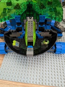 Lego Space Insectoids: 6977 Arachnoid Star Base - 100% Complete w/Instructions