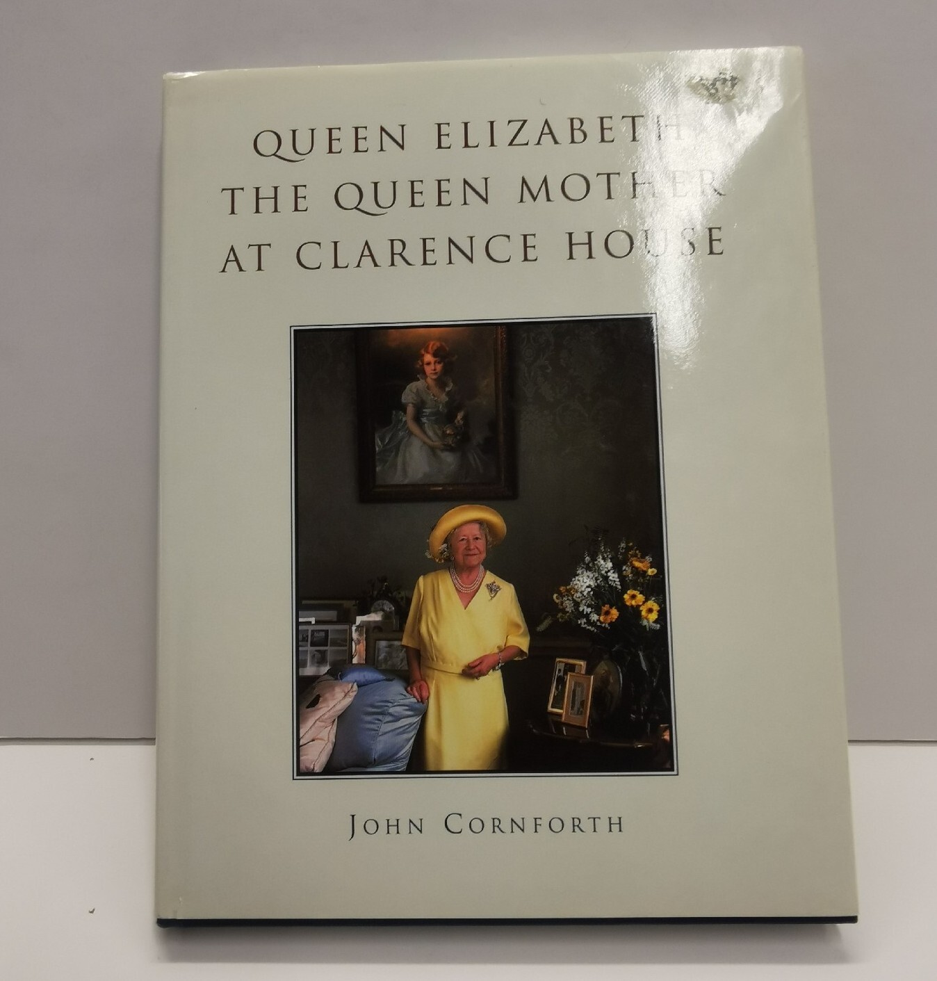 Queen Elizabeth the Queen Mother at Clarence House - John Cornforth