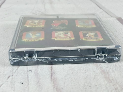 RED DOG SALOON JUNEAU ALASKA WORLD FAMOUS TRAVEL CASE WITH 6 PINS FREE SHIPPING - Picture 5 of 7