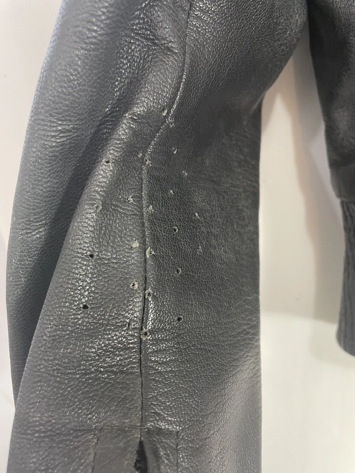 AGV Sport Mens 38 Black Leather Motorcycle Jacket Padded armored Vented Lined  image 4