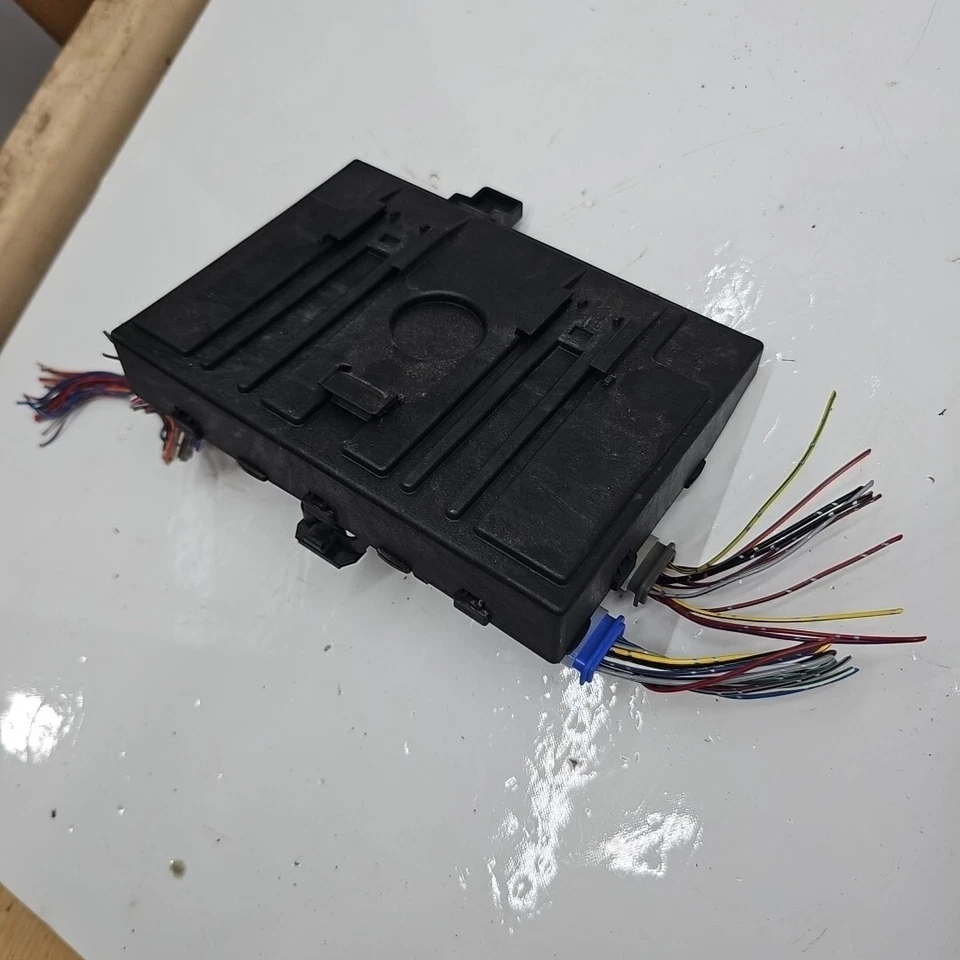 2011-2014 MAZDA 2 OEM BOSCH BODY CONTROL MODULE UNIT BCM DR62-67560 - Image 4 of 4