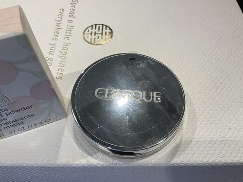 💕Clinique Stay-Matte Sheer Pressed Powder Oil Free - 23 Stay Oat - 7.6g - Boxed - Picture 3 of 6