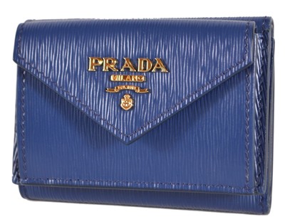 prada the space outlet