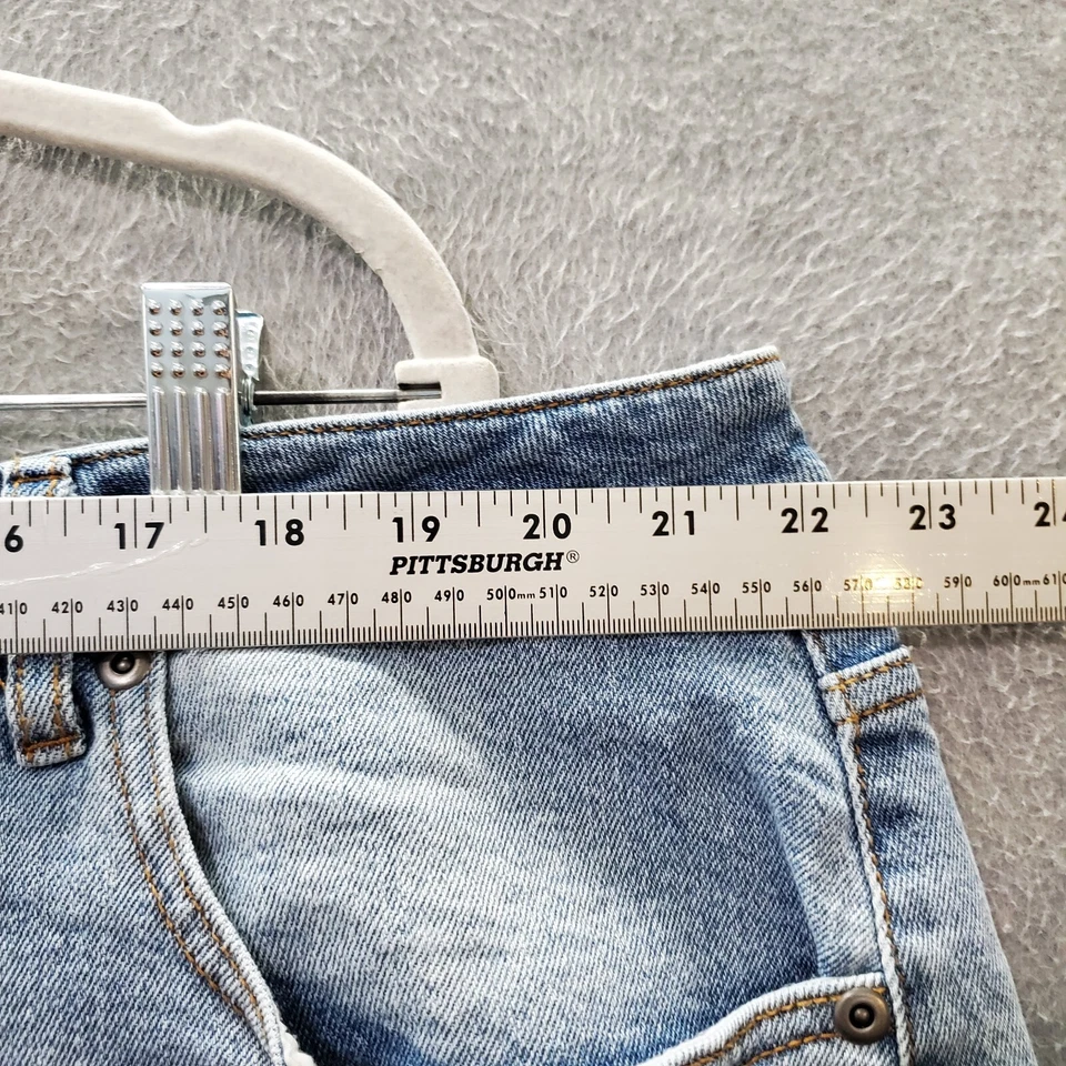 Pantalones Cortos Disney Mujeres 24 Azul Denim Mickey Mouse Pluto Estampado Gráfico 6 en Entrepierna Foto 3 de 4