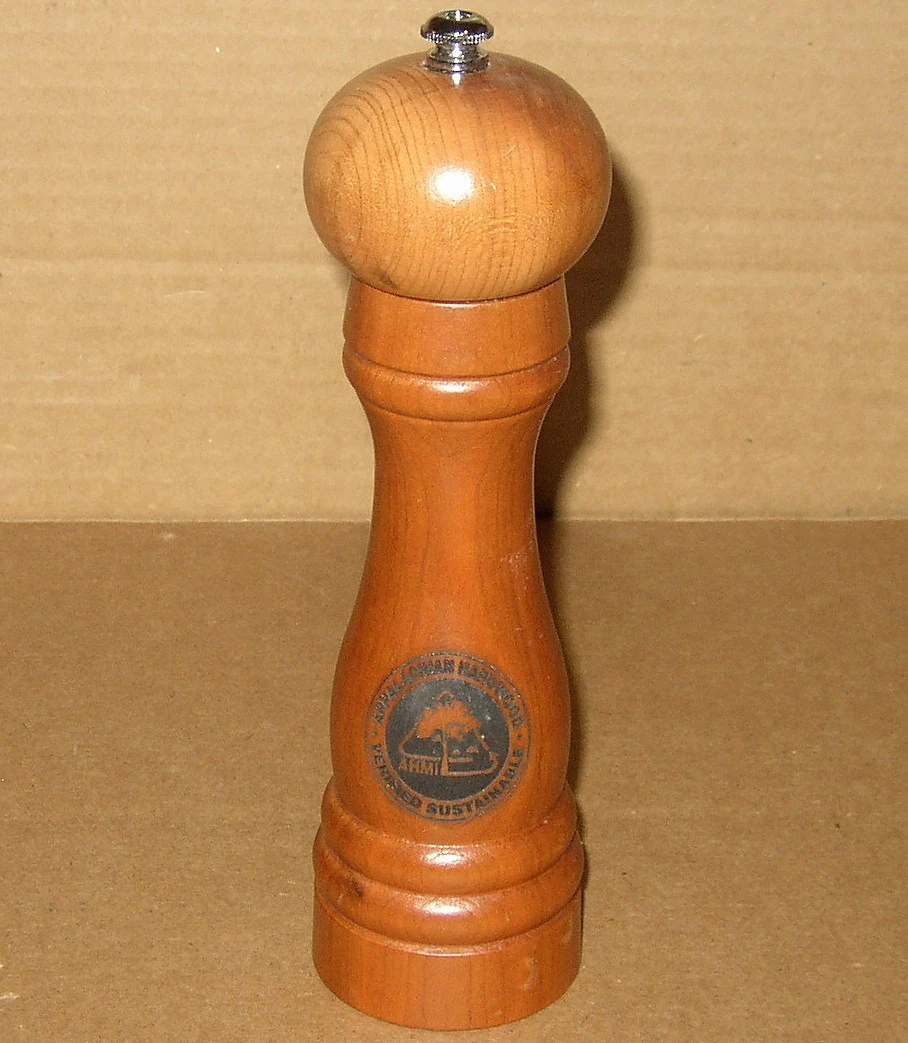 Rare Fletchers Mill Cherry Wood 9 Inch Federal Pepper Grinder AHMI Sustainable