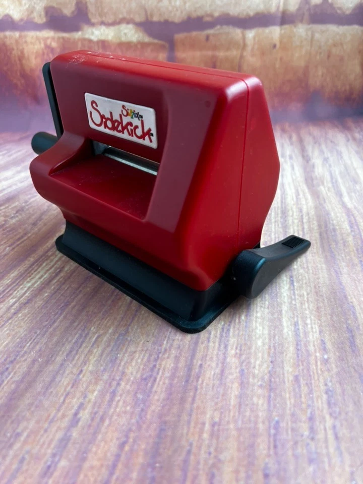 Sizzix Sidekick Red Die-Cutting and Embossing Machine - Image 2 of 3