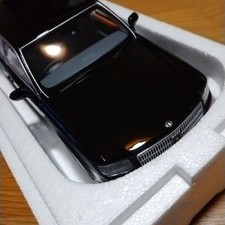 Kyosho Samurai 1/18 Toyota Century Black Model Car KSR18036BK