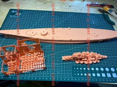 3d Printed 1/700 Sowjet Kremlin Schlachtschiff(Voller Rumpf/Wasserlinie)