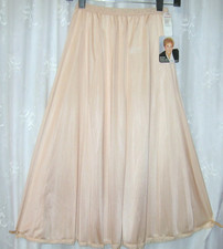 NWT VTG SMALL OLGA SECRET HUG CHAMPAGNE STRETCH LACE TRIM SWING HALF SLIP 12257