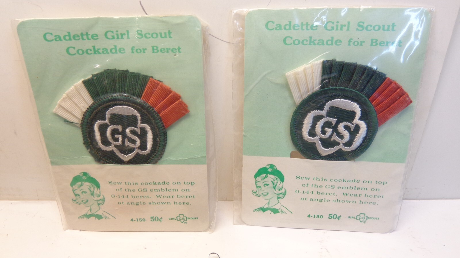 Lot of 32 Vintage BROWNIE & GIRL SCOUT Patches, Pins, Awards, Button