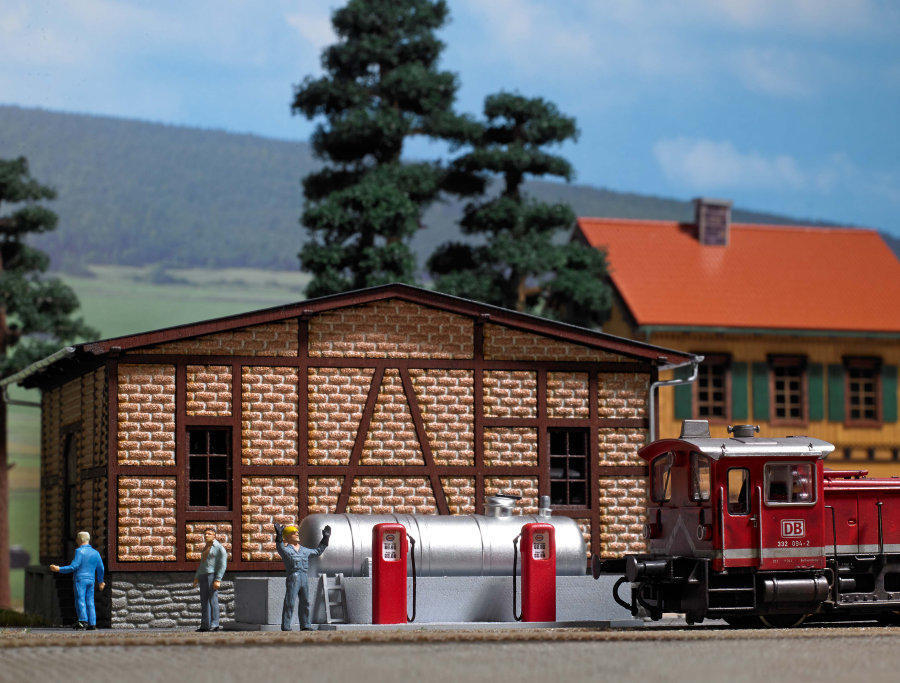 Busch 1158 Rail side diesel refuelling depot