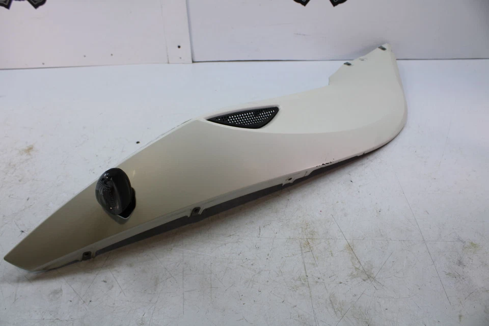 Can-am Spyder RS-S SE5 2015 panel trasero derecho 705008909 Foto 4 de 4