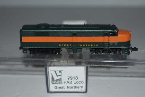 N Scale Life-Like 7918 Great Northern FA2 Diesel Locomotive C33349 - Picture 2 of 3