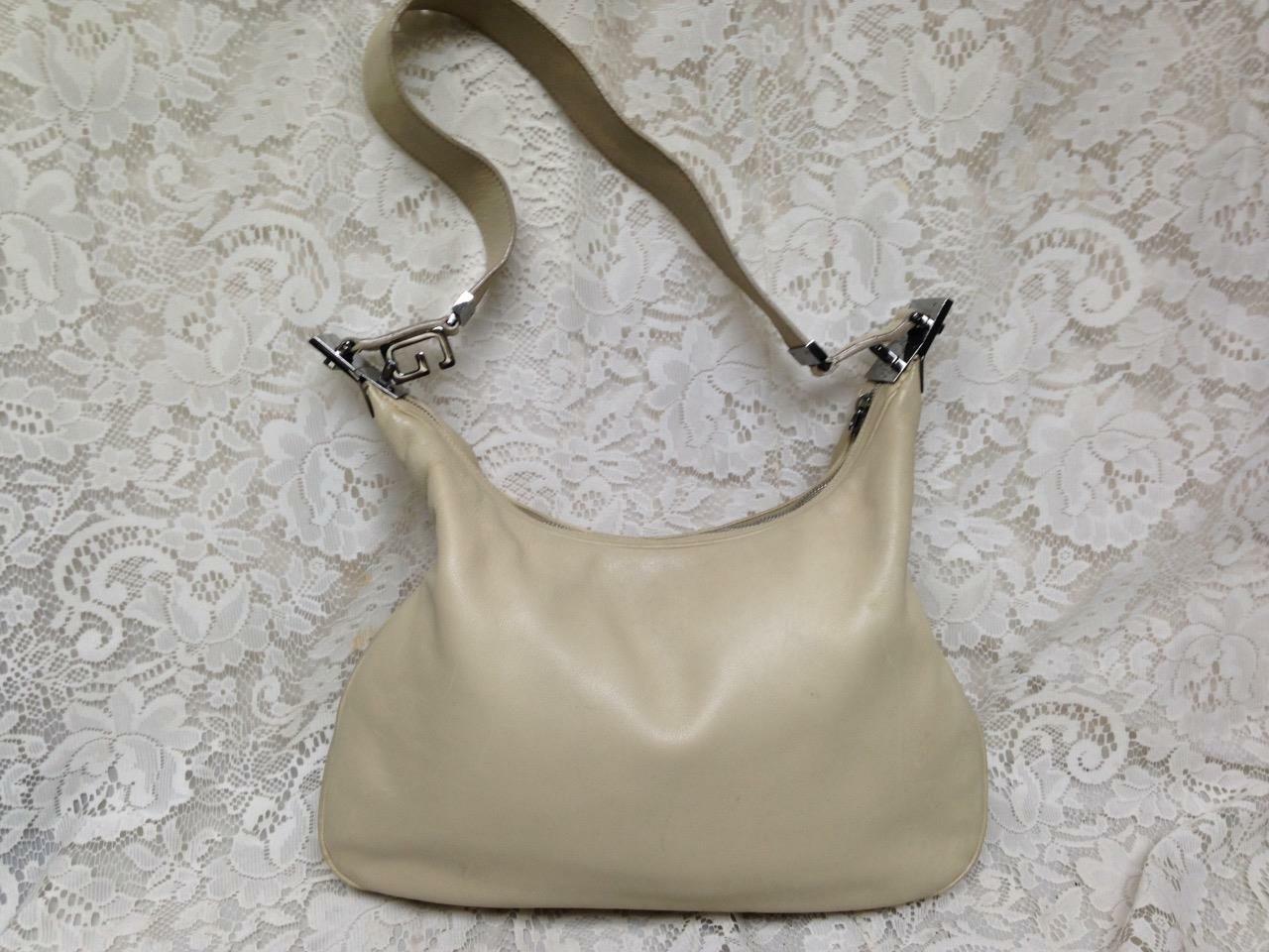 Vintage Gucci Italy Beige Leather Shoulder Bag 14in x… - Gem