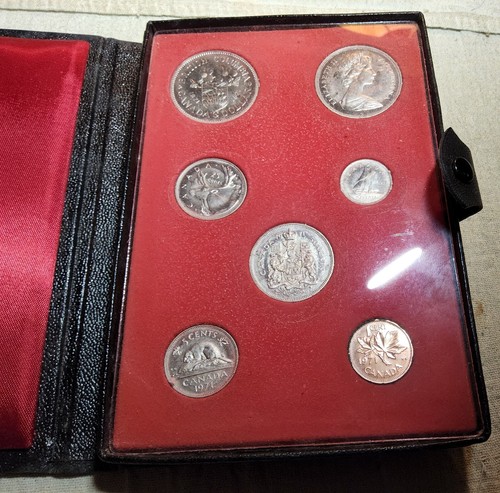 1971 ROYAL CANADIAN MINT 7 COIN SET IN BOOK-SHAPED BINDER CONTAINER PACKAGING - Picture 5 of 13