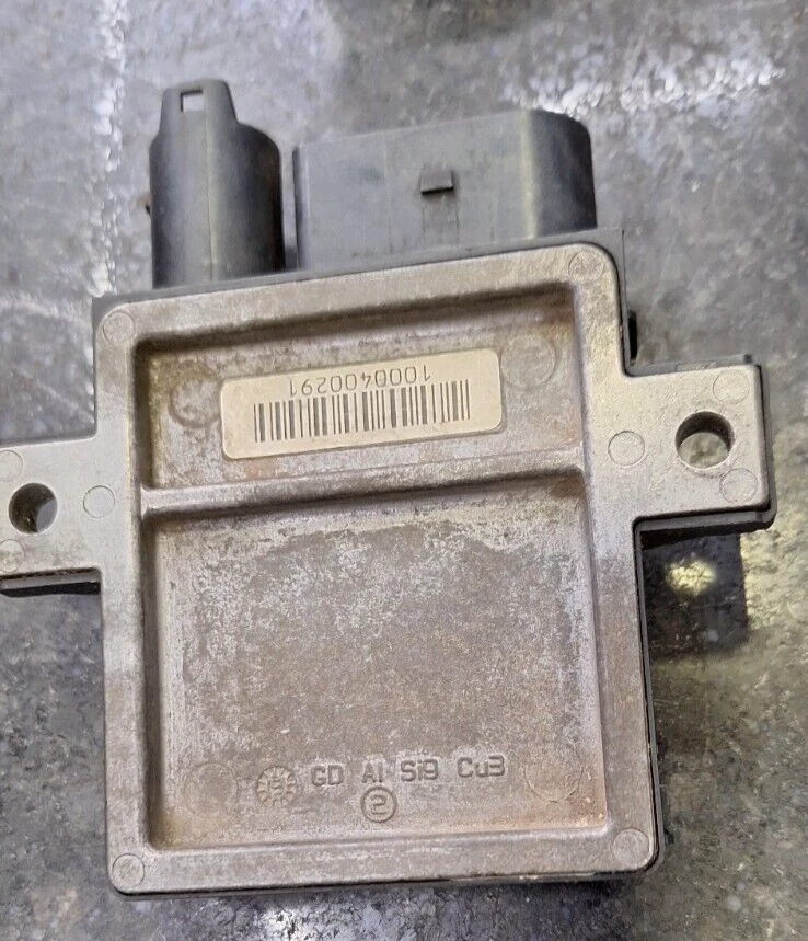 Unidad de control bujía incandescente mercedes-benz a6421533779 Foto 2 de 3