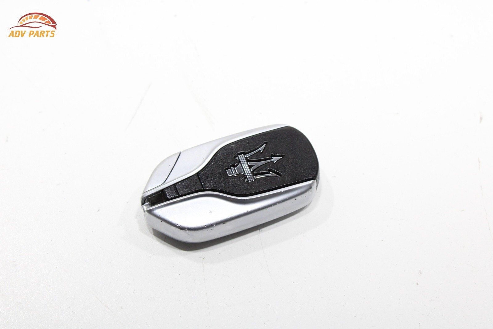 2017 - 2020 MASERATI LEVANTE SMART KEYLESS ENTRY REMOTE KEY FOB OEM