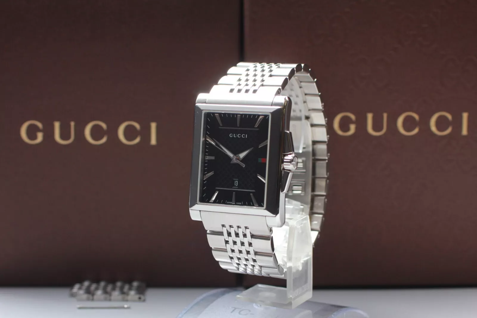[EXC+5 en BOITE/papier] Gucci G Timeless 138,4 cadran noir quartz homme du JAPON